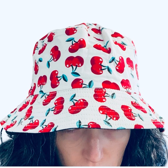 Retro Cherry Print Bucket Hat White Women’s - Picture 2 of 5